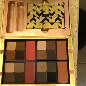 Tarte makeup pallet